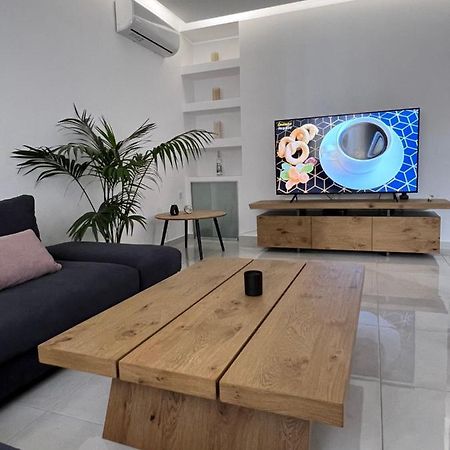 Modern Apartment Close To Airport With Gym And Bbq Heraklion  Luaran gambar